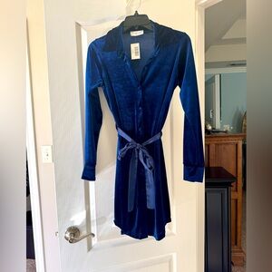 New navy blue velvet dresss